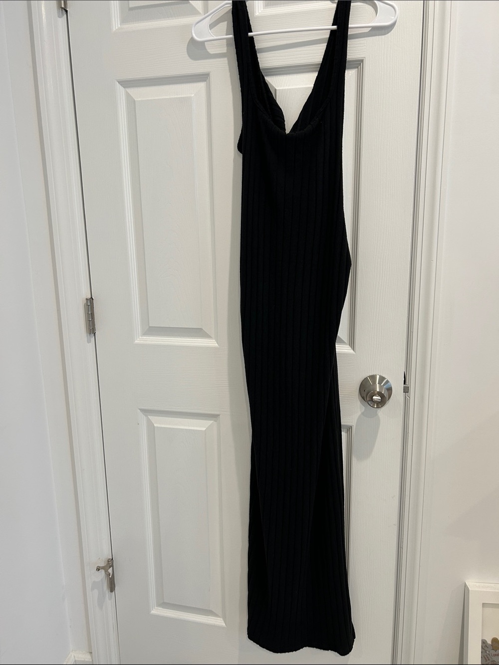 Elegant Black ribbed dress - Picture 4 of 5